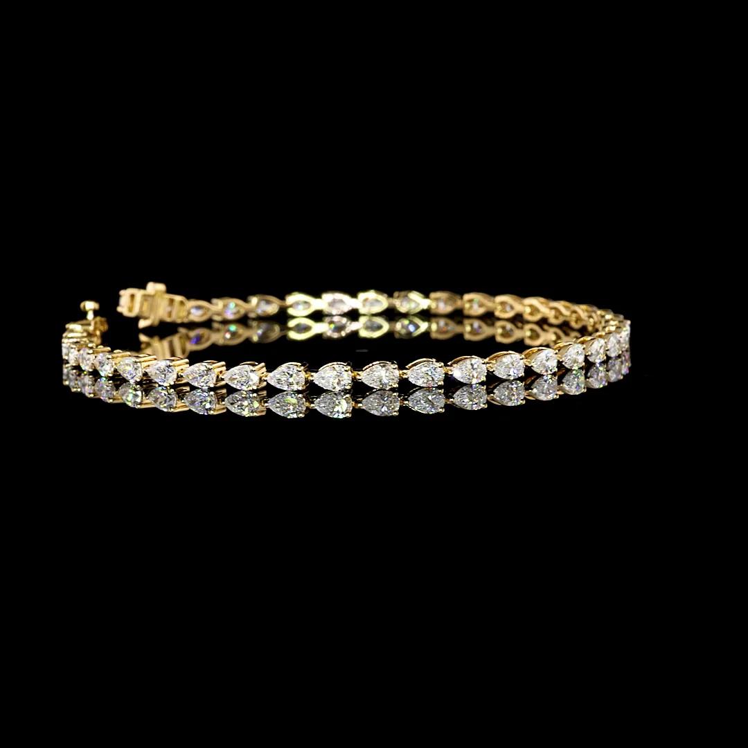 3.85 Cts 18k Yellow Gold Pear Shape Tennis Bracelet